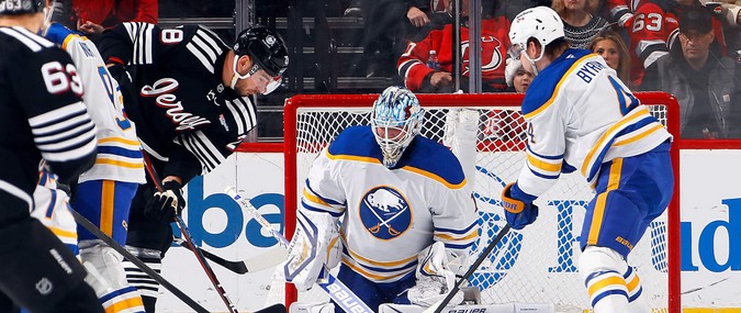 Прогноз на матч Баффало – Бостон [28.12.2025]: ожидаем голевую перестрелку